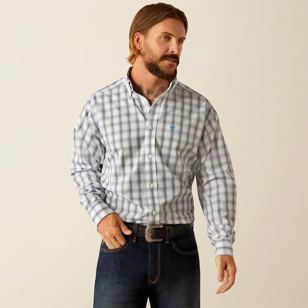 Ariat Men's Long Sleeve Wrinkle Free Briar Plaid Button Shirt White 10054723